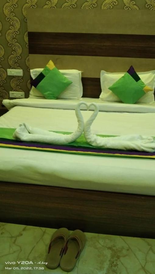 Hotel Diamond Leaf Chandigarh Room photo